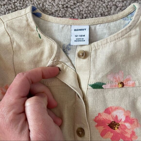 NWT Old Navy Floral Romper 12-18 mo - Picture 2 of 5